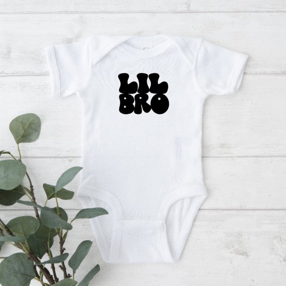 Personalized Lil Bro Infant Bodysuit - Picture 1 of 4